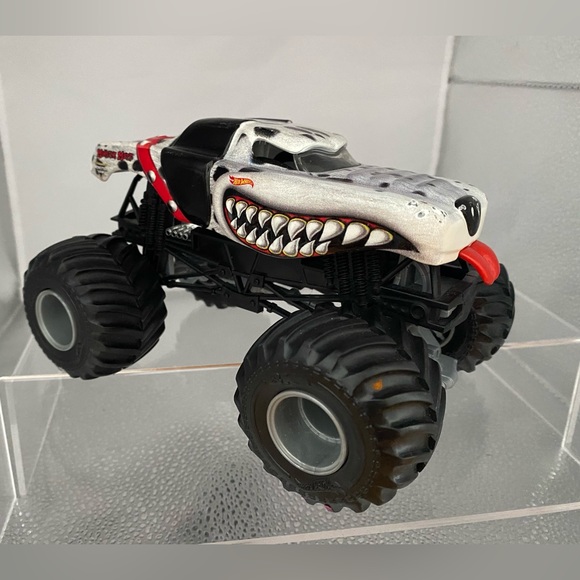 “Monster Mutt” Monster Jam Trucks- Large & Small (Set of 2) - Picture 4 of 5